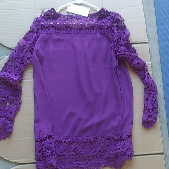 Longsleeve lace brush candy top - Picture 2 of 2
